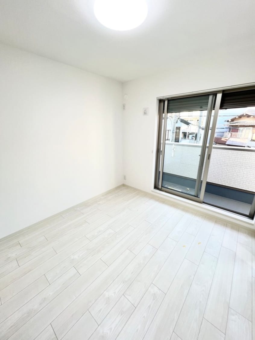 居室 ピレーネ諸福