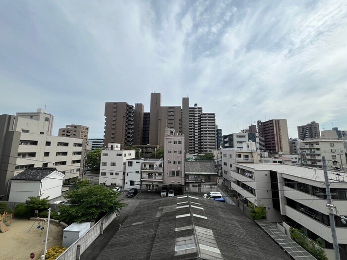 室内からの展望 エリトービル