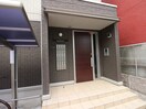 エントランス部分 メゾンジュネス