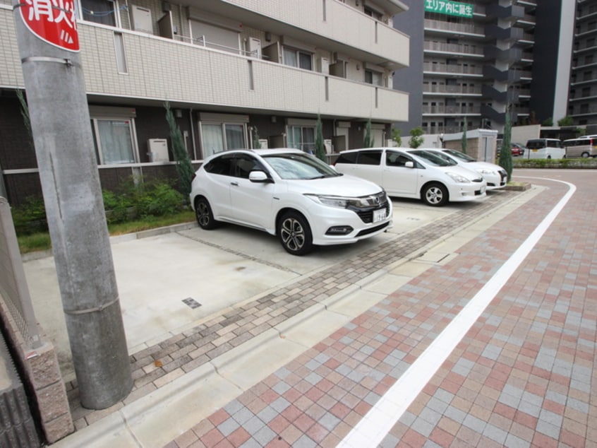 駐車場 メゾンジュネス