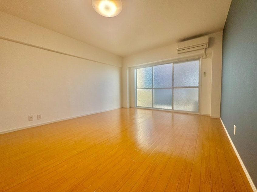 居室 三富王子マンション