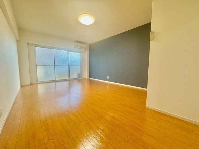 居室 三富王子マンション