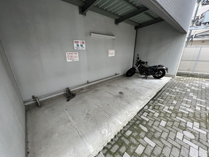 バイク置き場 レジデンスエアポ－ト