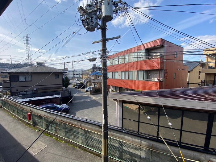 室内からの展望 小野弓田町連棟住宅