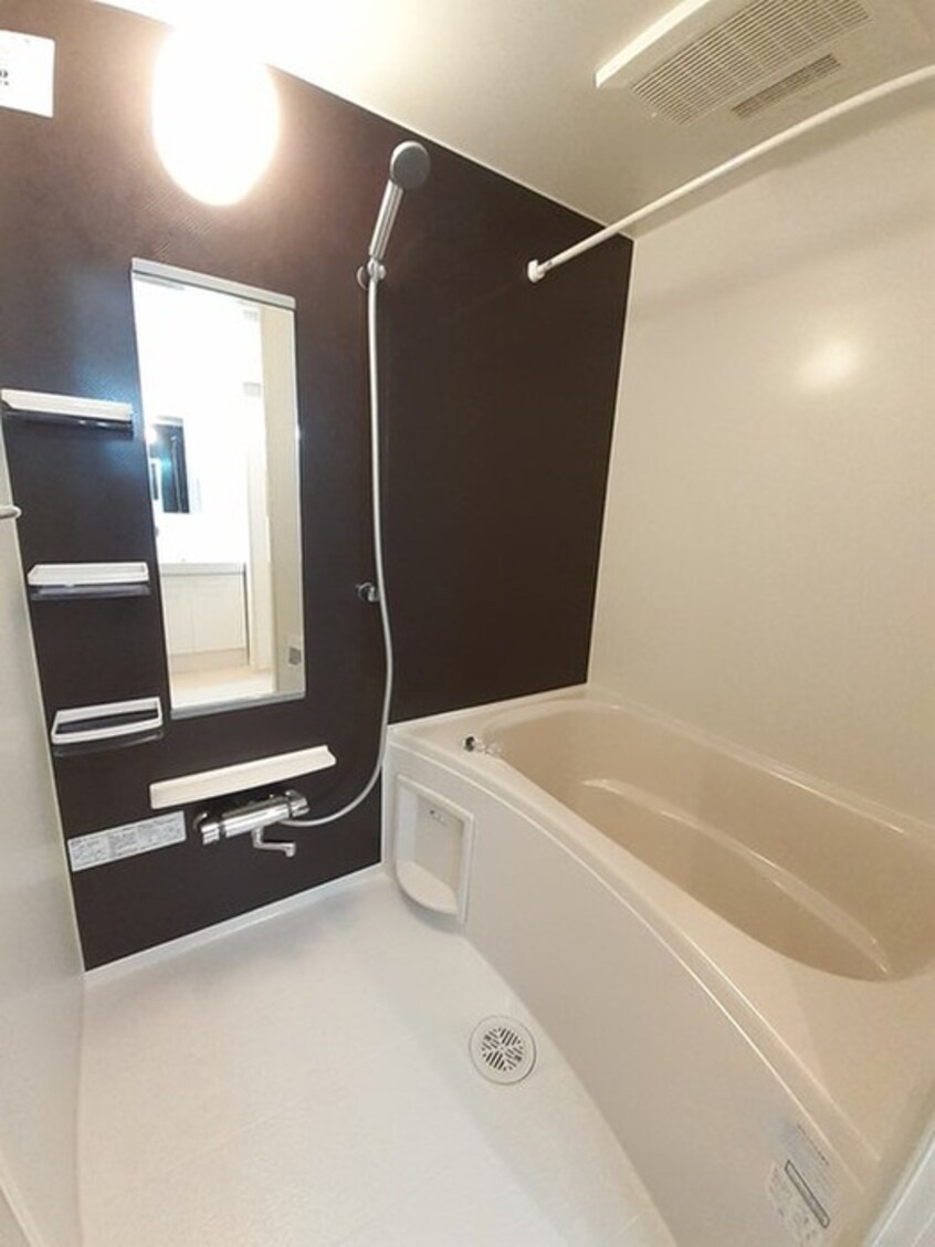 バス／シャワールーム等 イルミナール