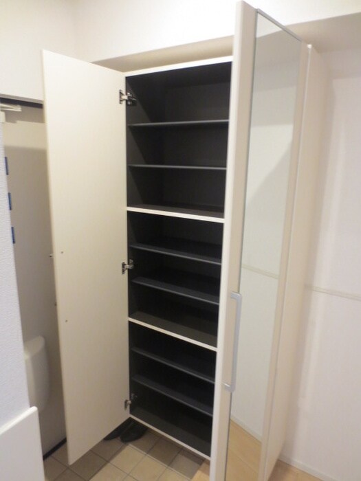 靴箱 イルミナール