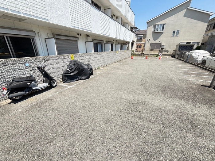 駐車場 ウィン北花田