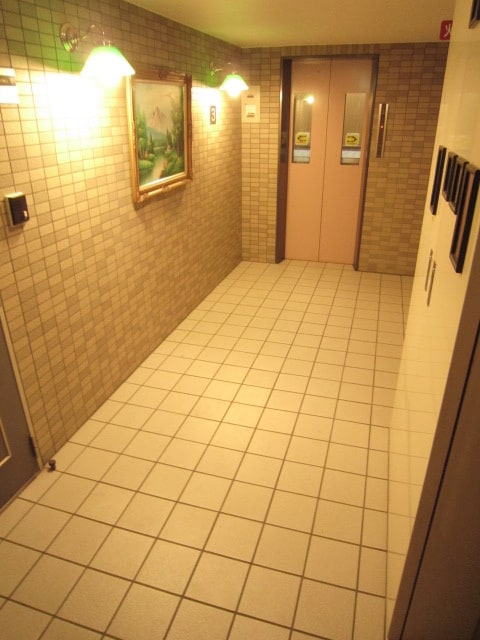 エントランス部分 GARNET RESIDENCE下鴨