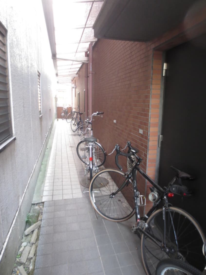 駐輪場 GARNET RESIDENCE下鴨