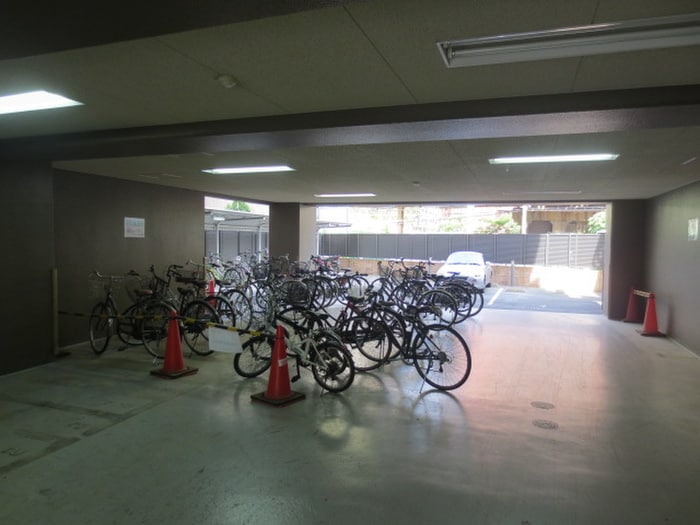 駐輪場 アップルガーデンコート城東
