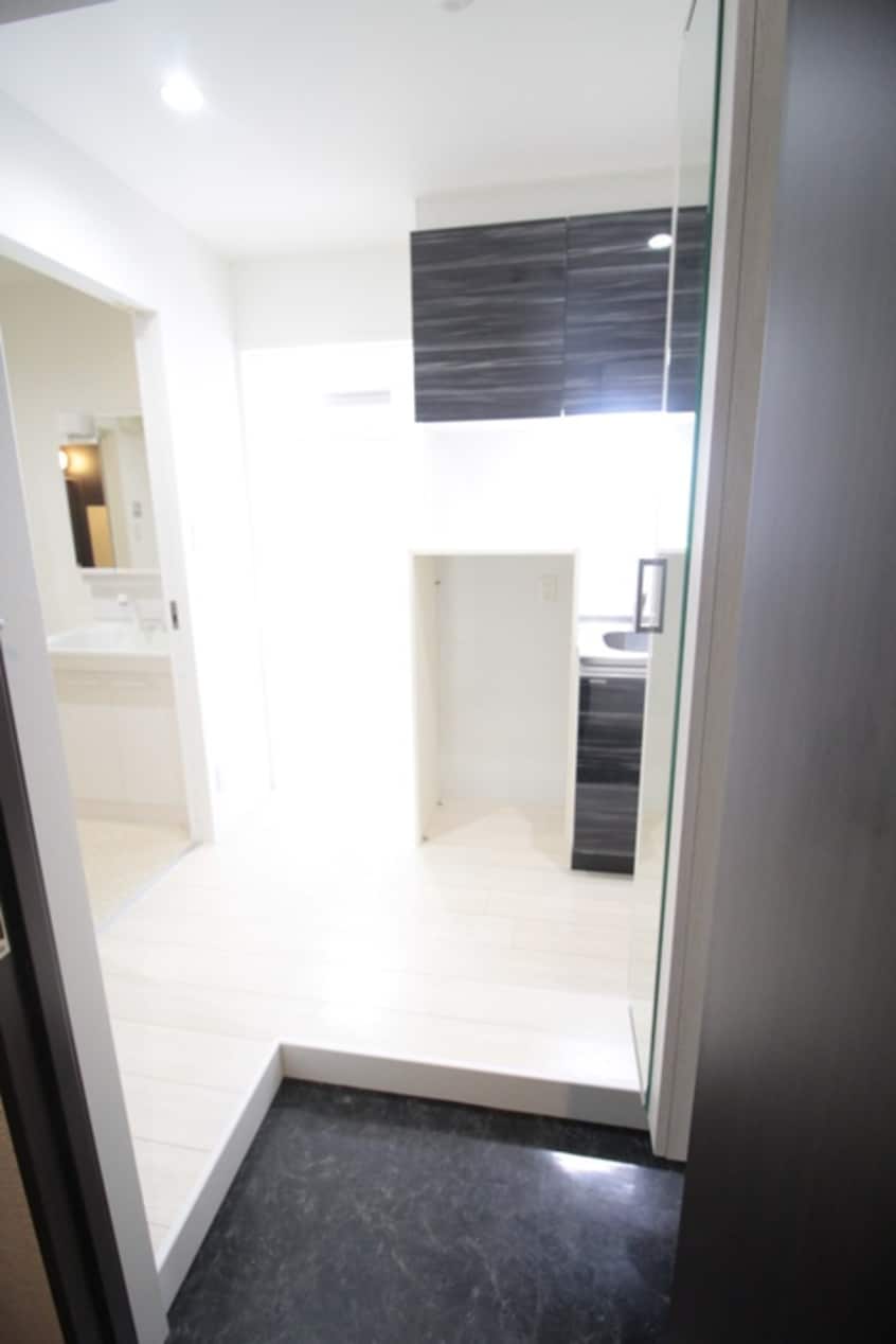 廊下 ｴﾇｴﾑｷｬﾗﾝﾄﾕｲｯﾄｻｳｽ