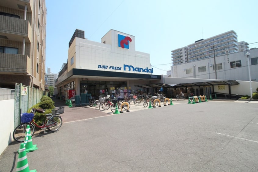 万代(スーパー)まで427m ｴﾇｴﾑｷｬﾗﾝﾄﾕｲｯﾄｻｳｽ