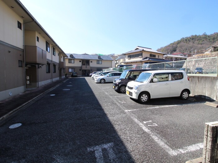 駐車場 ソレーユ萩原Ａ棟