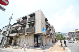 カ－ムネスト甲南山手