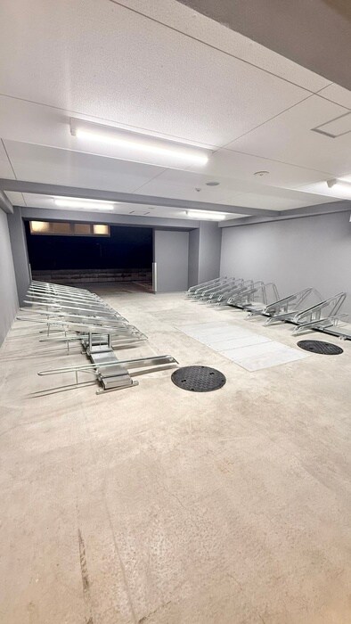 駐輪場 コンフォリア・リヴ大阪本町