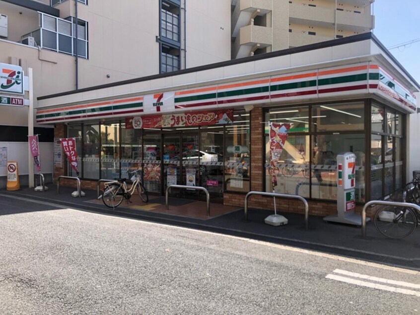 セブンイレブン長瀬北店(コンビニ)まで300m モアナ長瀬