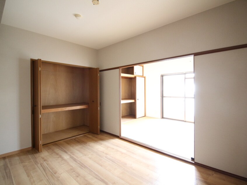 収納 フライブルク瑞穂