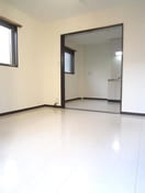 居室 シャトル光