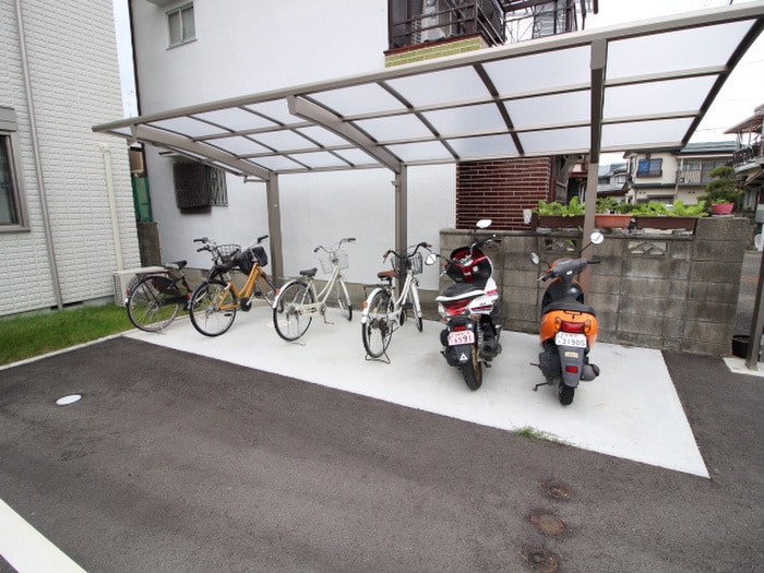 駐輪場 HEBEL　MAISON　La　Peche