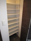 靴箱 ﾌﾟﾚｻﾝｽ堺筋本町ﾌｨﾘｱ(1104)