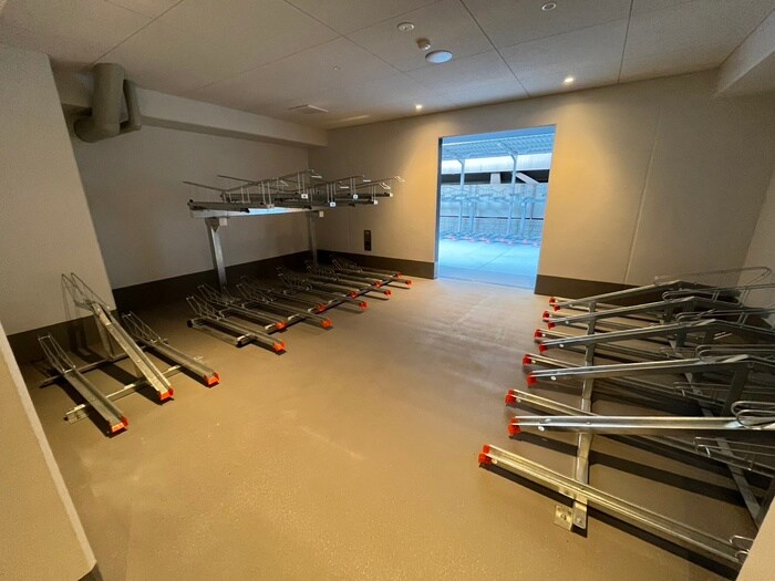 駐輪場 シーズンフラッツ中崎