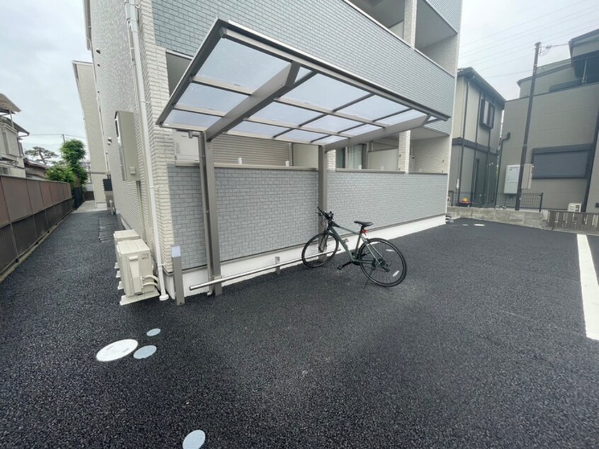 駐輪場 クレアール菱屋東