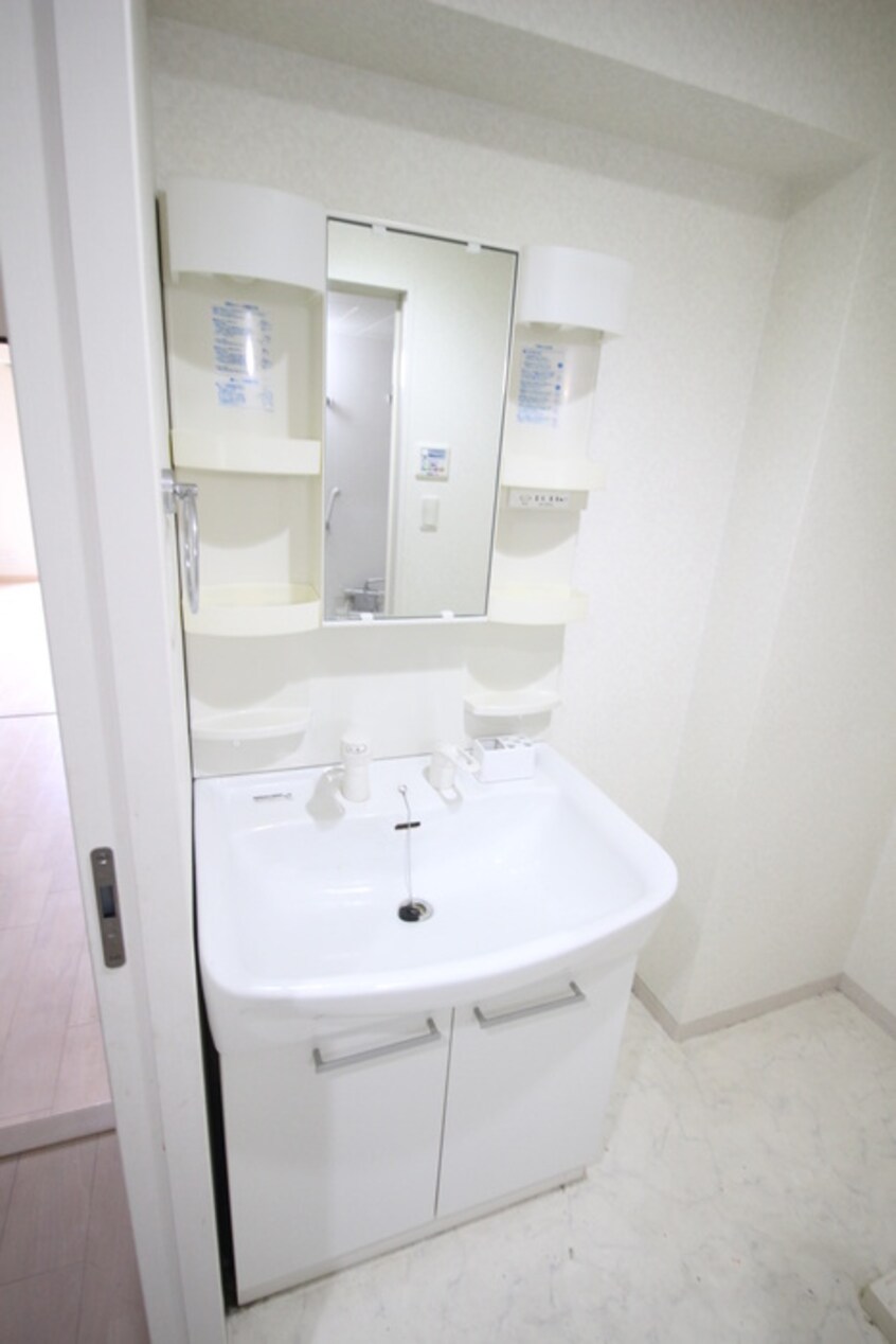 洗面 ｻｲﾌﾟﾚｽ小阪駅前