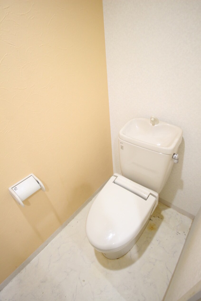 トイレ ｻｲﾌﾟﾚｽ小阪駅前