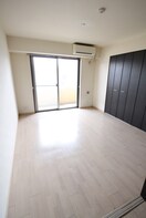 居室 ｻｲﾌﾟﾚｽ小阪駅前