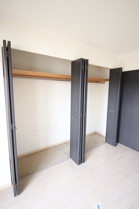 収納 ｻｲﾌﾟﾚｽ小阪駅前