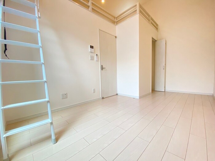 居室 Laplace（ラプラス）