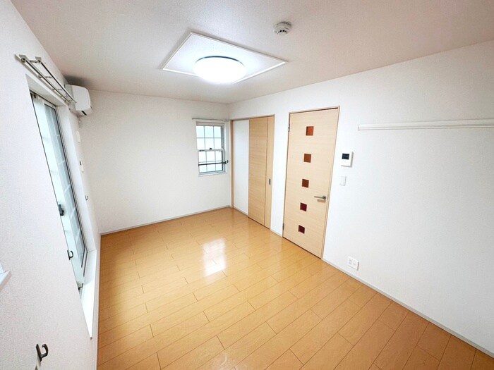 居室 セレ－ノ西台