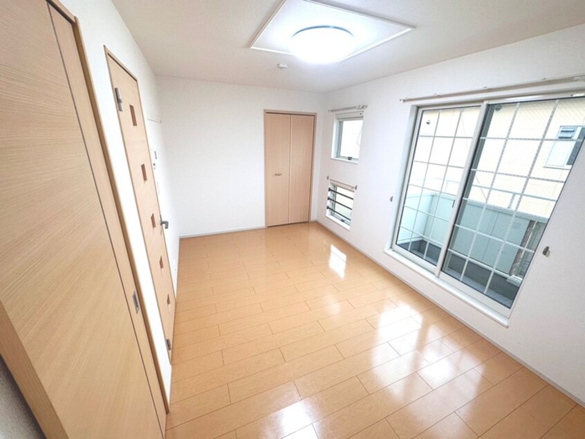 居室 セレ－ノ西台