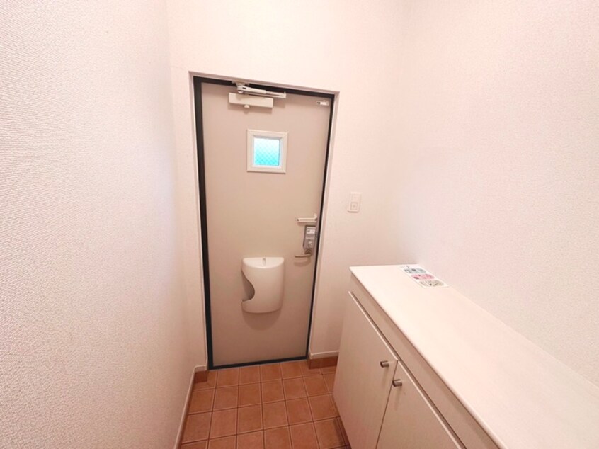 玄関 セレ－ノ西台