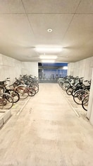 駐輪場 BLAU本町東
