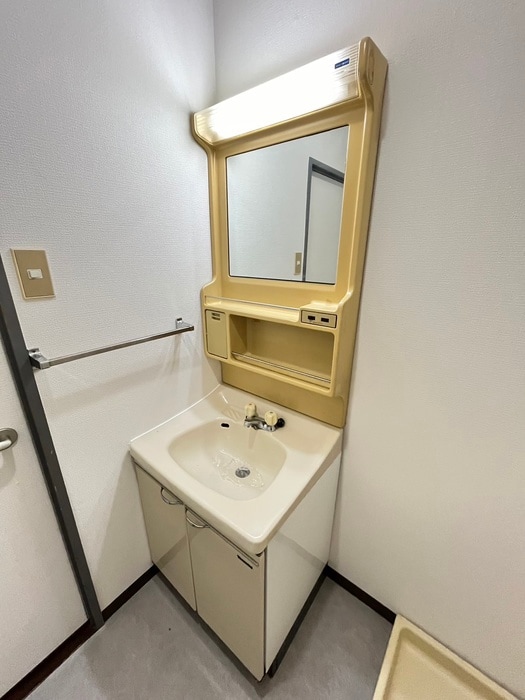 洗面 梅田東ユーリプラザ