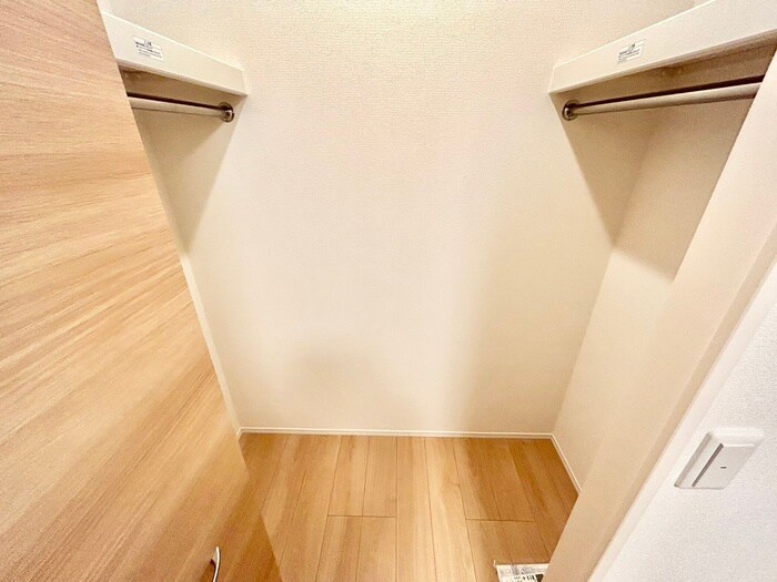 収納 DｰROOM天神　B棟