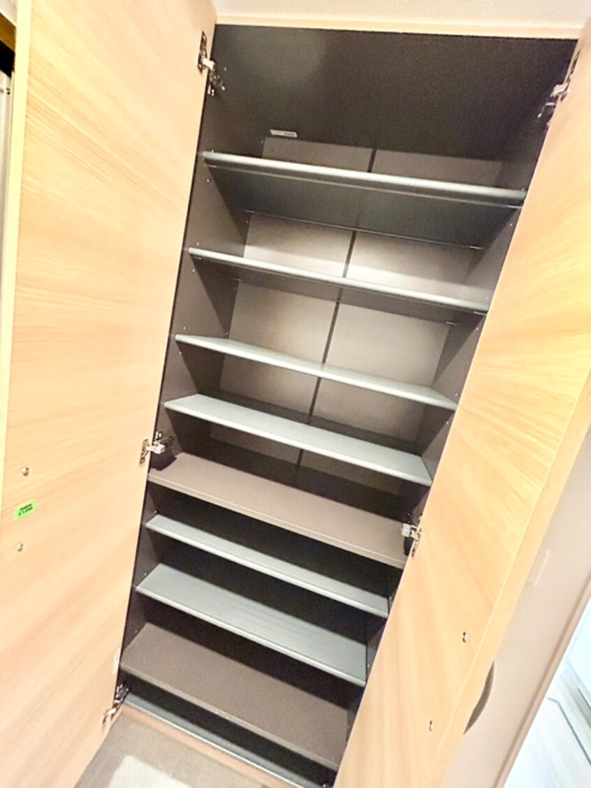 靴箱 DｰROOM天神　B棟