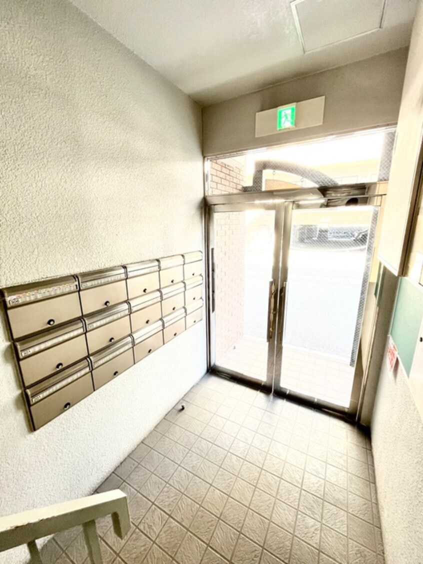 エントランス部分 ハイツ夕陽ヶ丘