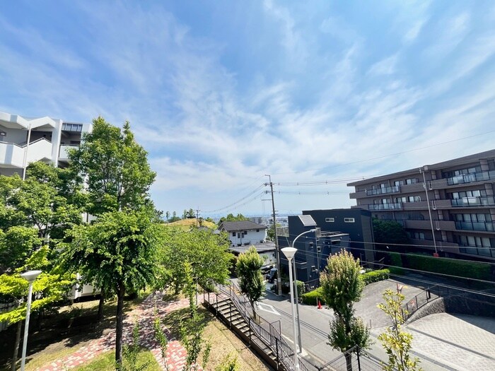 室内からの展望 アルビス五月ヶ丘１１８号棟
