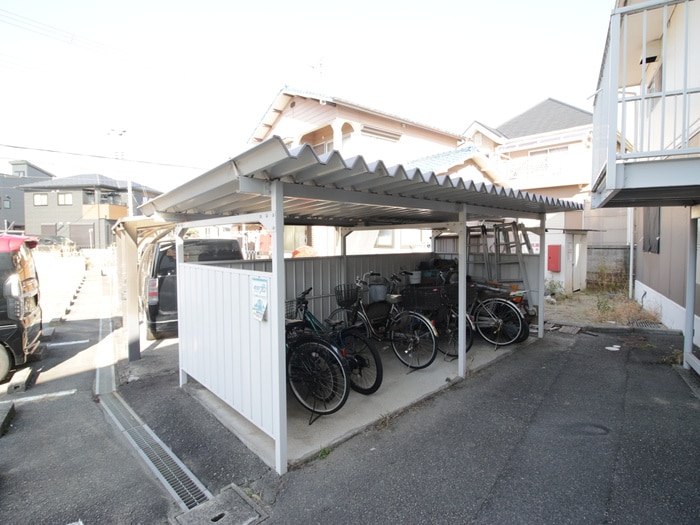 駐輪場 山手ハイツ