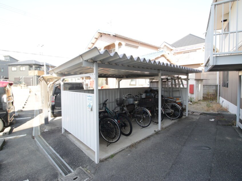 駐輪場 山手ハイツ