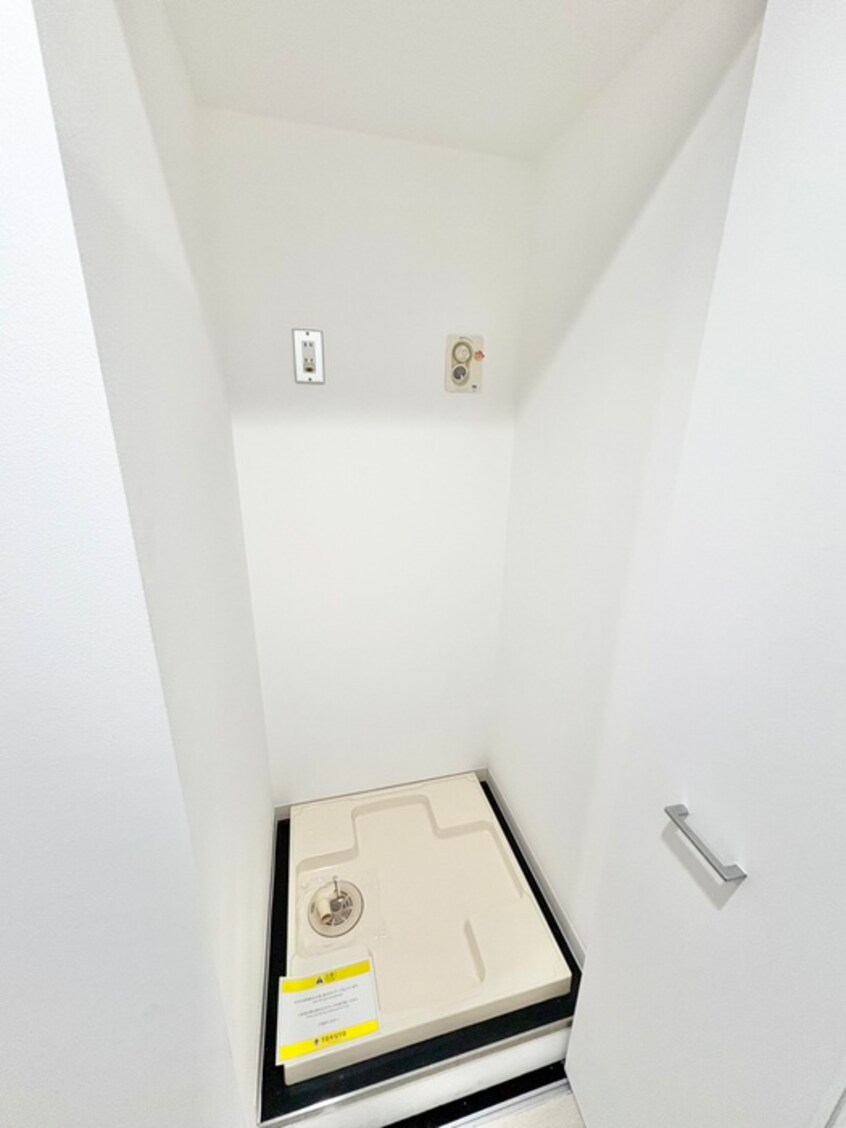 洗濯機置場 アーデンタワー南堀江