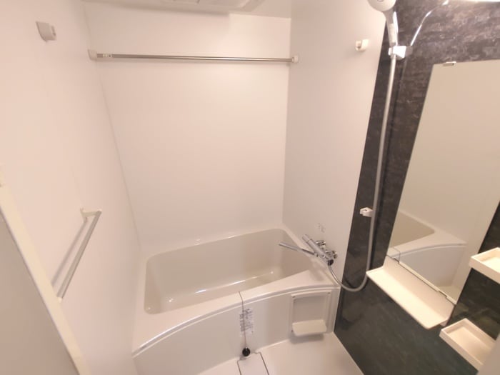 バス／シャワールーム等 セレニテ江坂グランデ