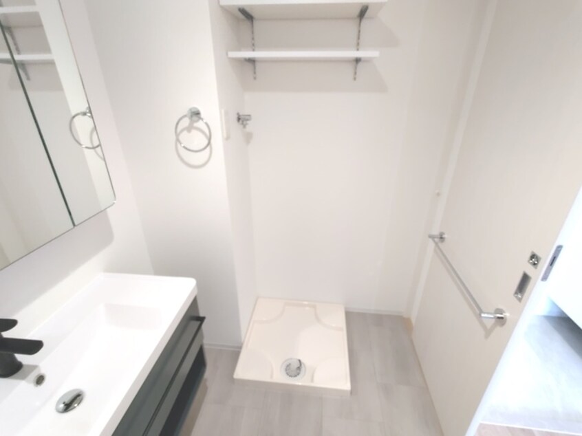 洗濯機置場 セレニテ江坂グランデ