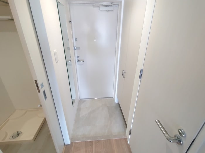 玄関 セレニテ江坂グランデ