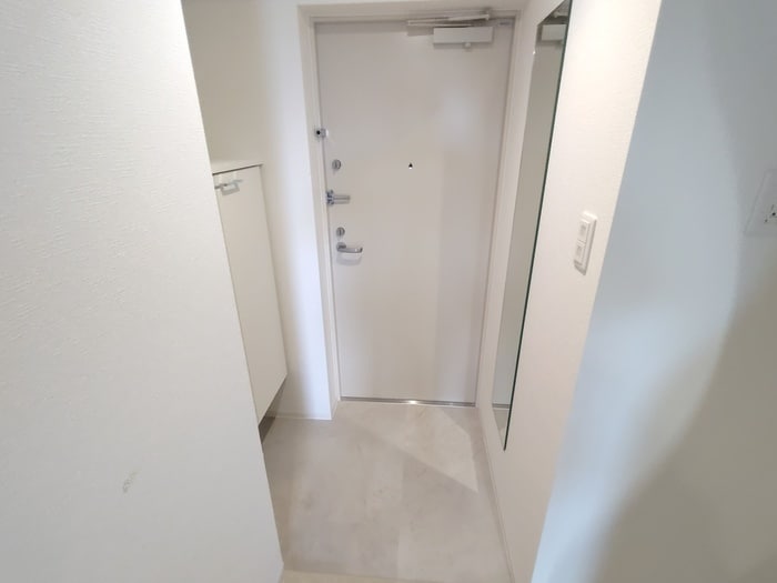 玄関 セレニテ江坂グランデ