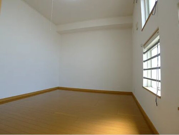 居室 フレスク－ラ