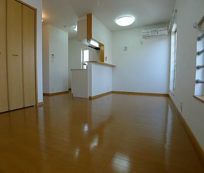 居室 フレスク－ラ