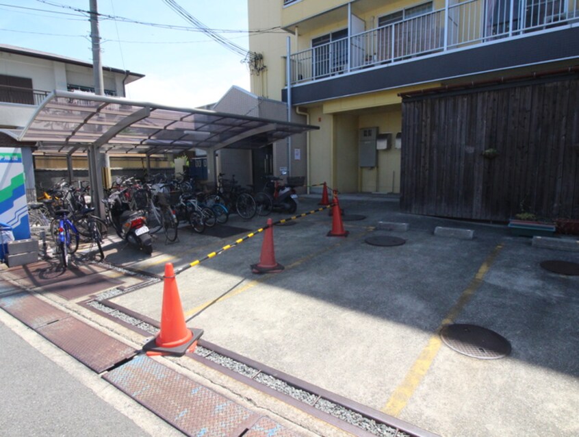 駐車場 レジデンス曽根